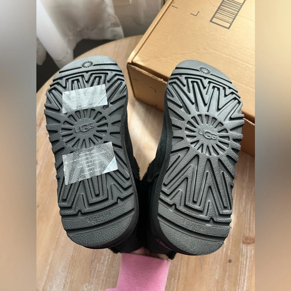 UGG x TELFAR Logo Mini in Black Women’s Size 7 New